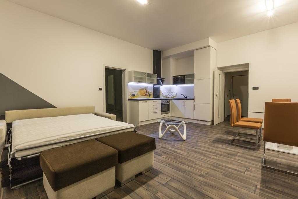 Apartsee Halkova 比尔森 外观 照片